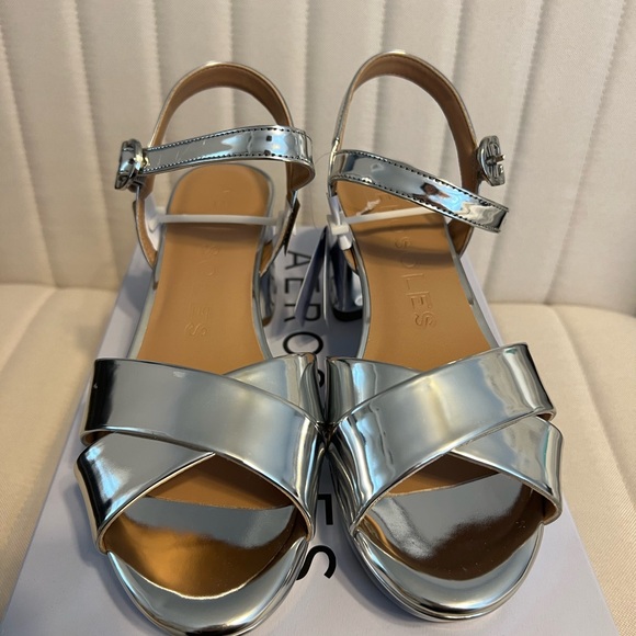 *NEW Aerosoles Cosmos Heels - WIDE - Picture 3 of 5